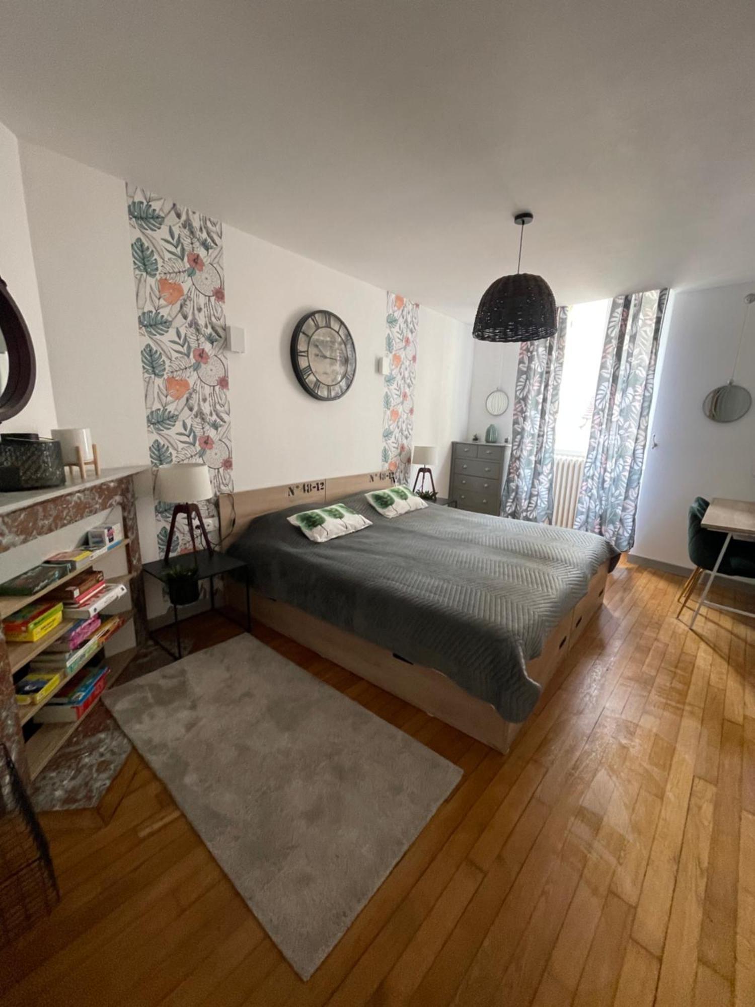Appartement Moderne Centre Ville, 5 Personnes, 65 M2 Semur-en-Auxois Luaran gambar