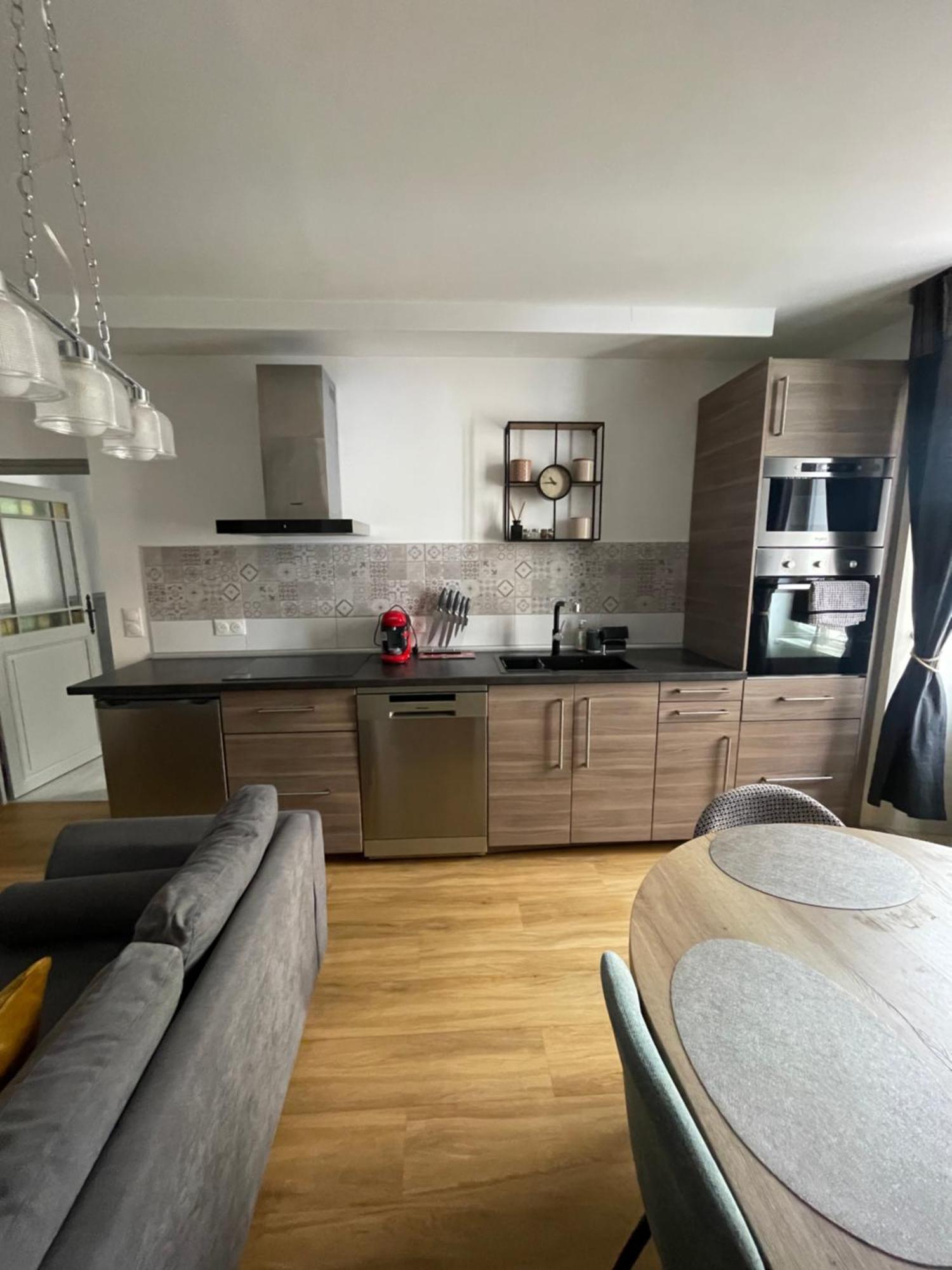 Appartement Moderne Centre Ville, 5 Personnes, 65 M2 Semur-en-Auxois Luaran gambar