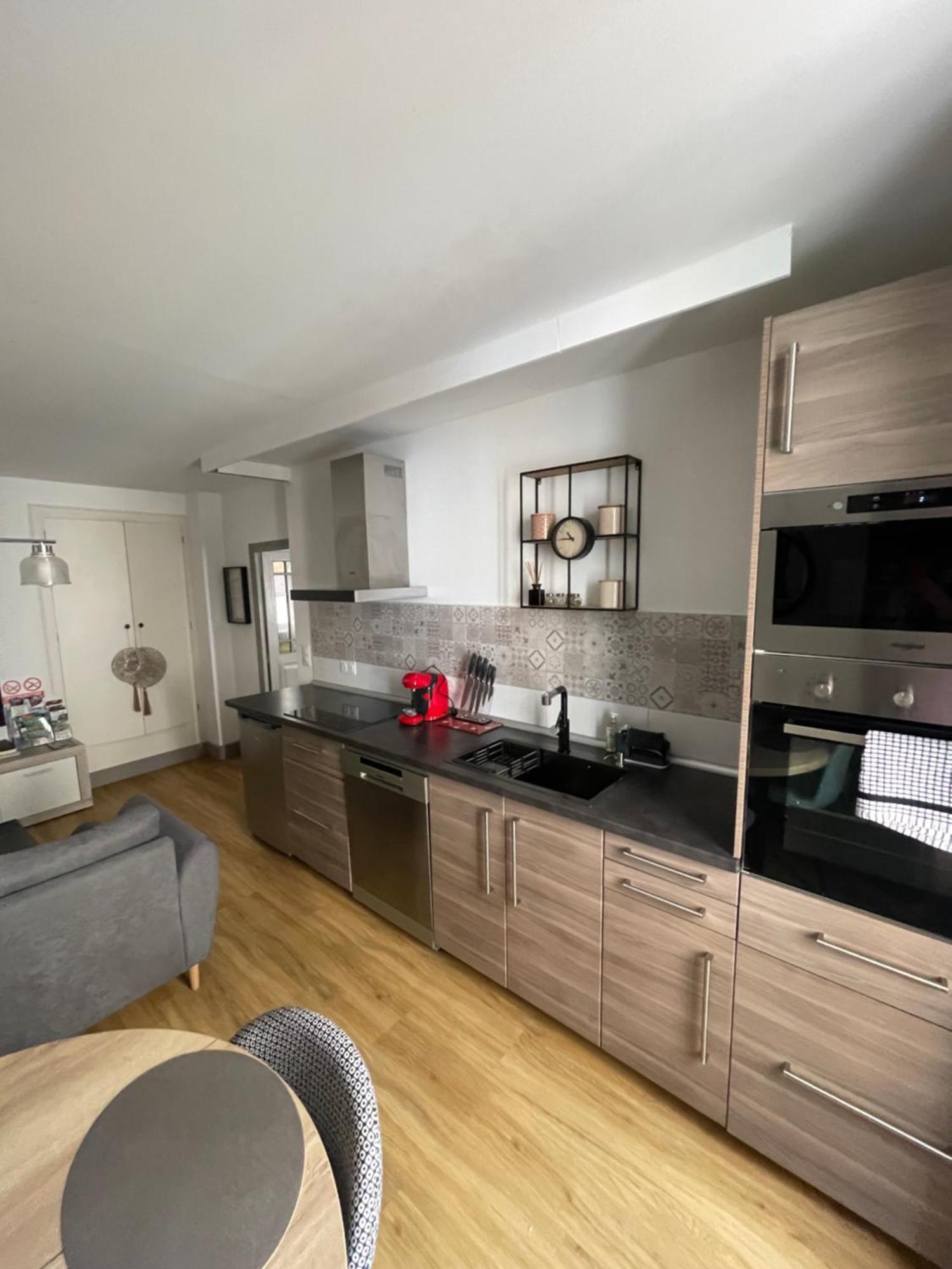 Appartement Moderne Centre Ville, 5 Personnes, 65 M2 Semur-en-Auxois Luaran gambar